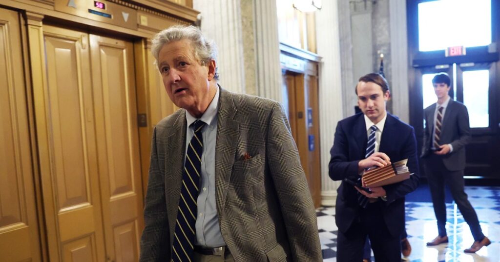 A bipartisan crypto bill runs into a Trump